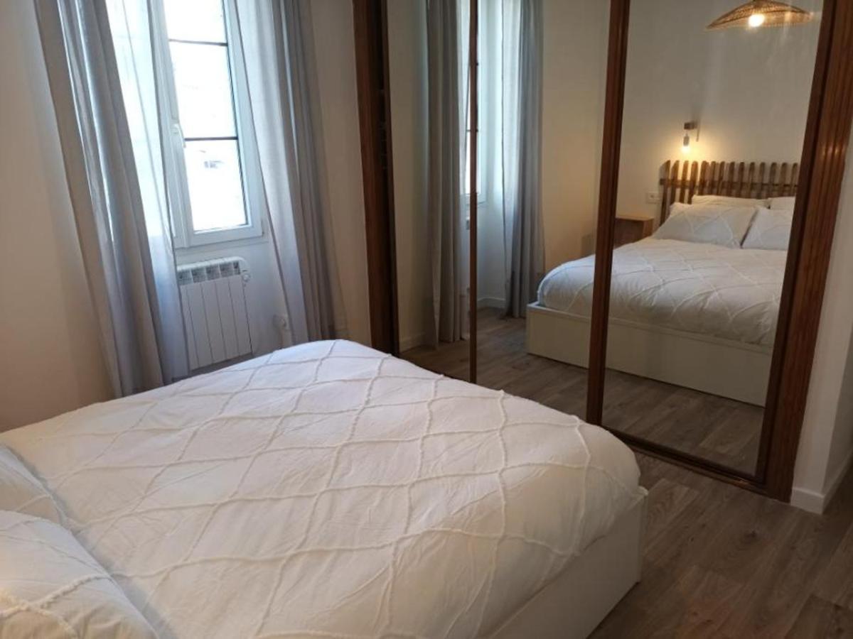 Appartement T2 Renove, Centre-Ville Hendaye, Proche Baie, Sans Ascenseur, Balcon, Calme, Wifi Non Inclus - Fr-1-239-850 Luaran gambar
